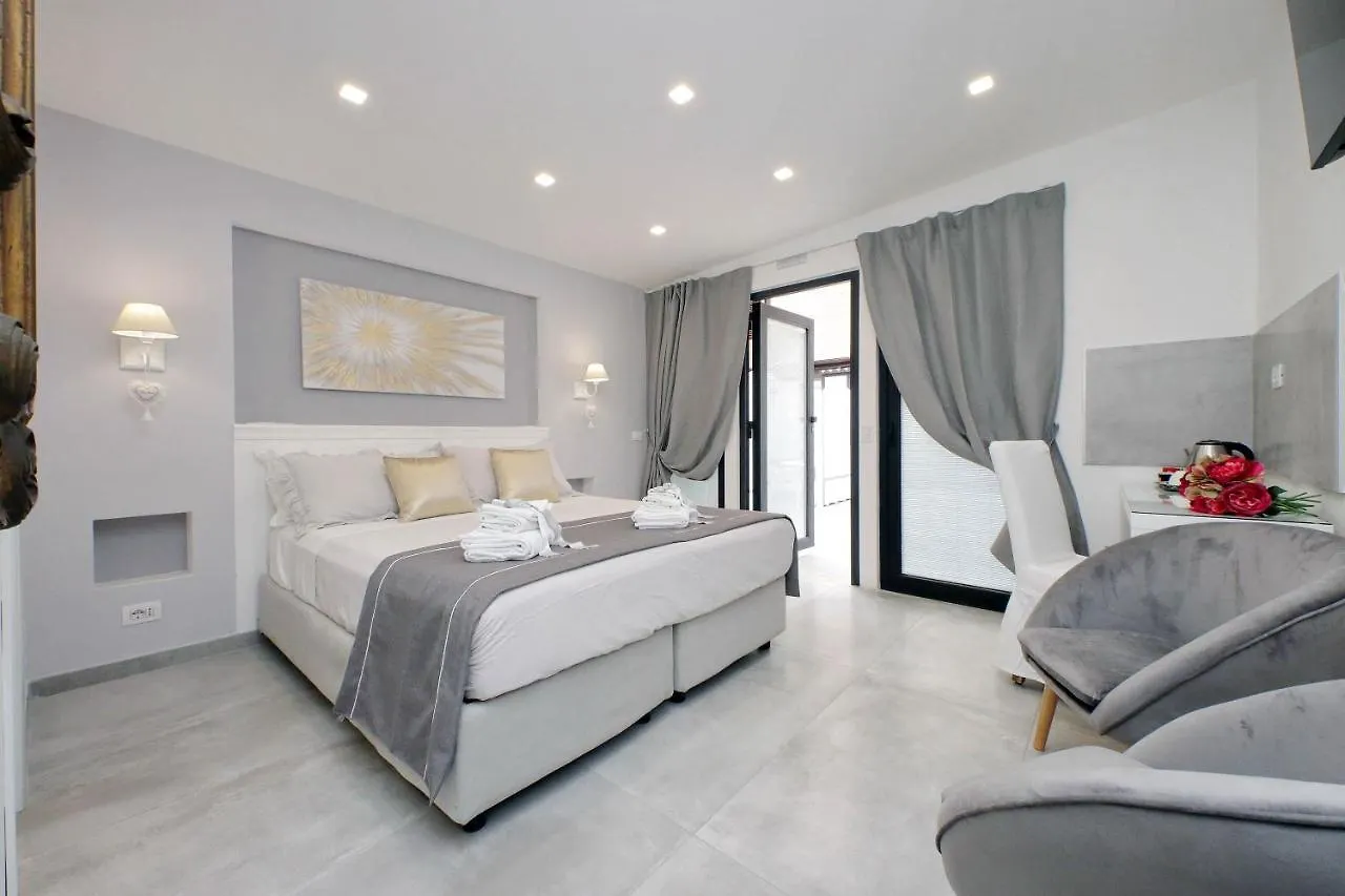 Affittacamere Roman Holiday Suites Italia