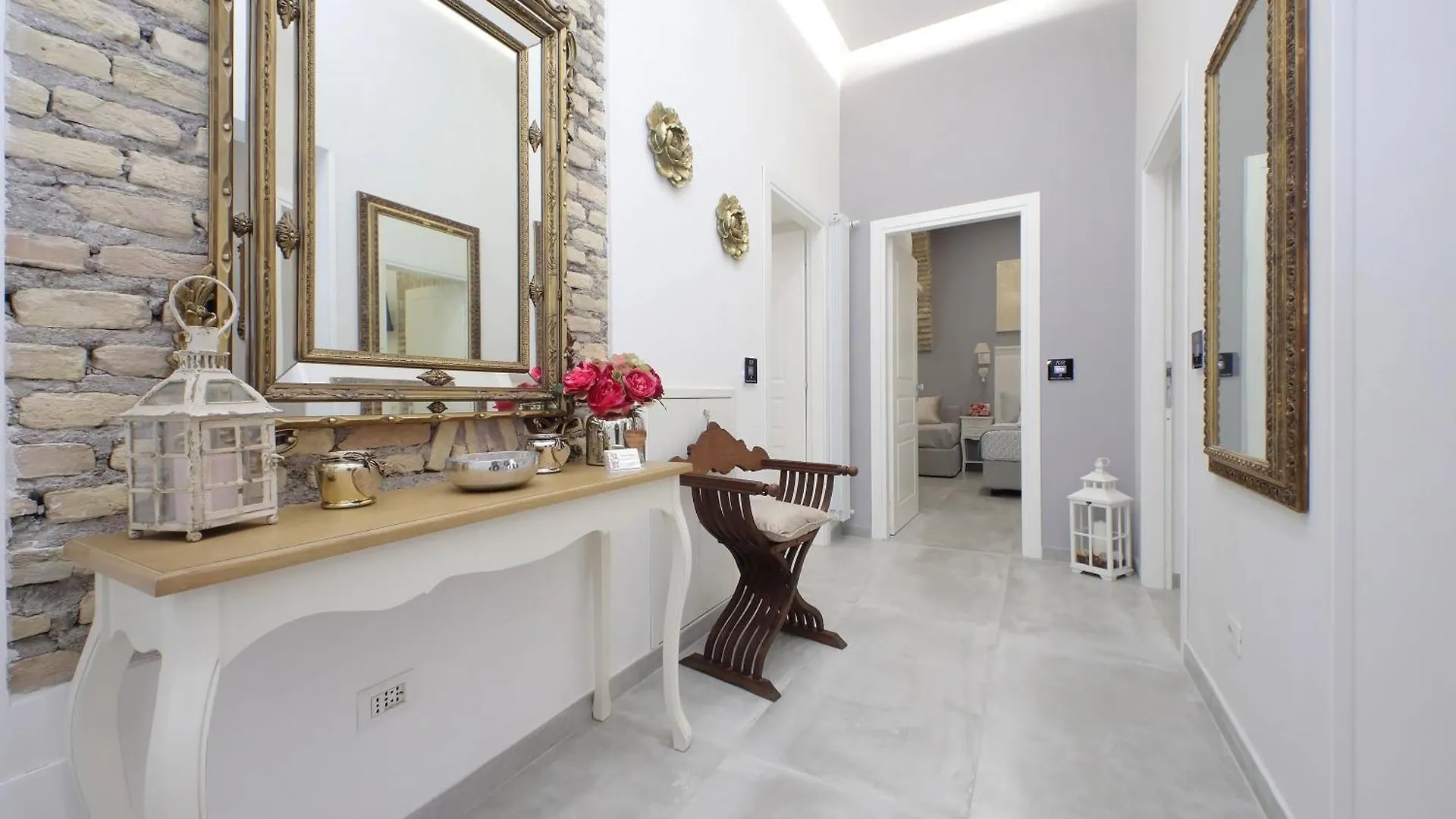 Affittacamere Roman Holiday Suites Italia