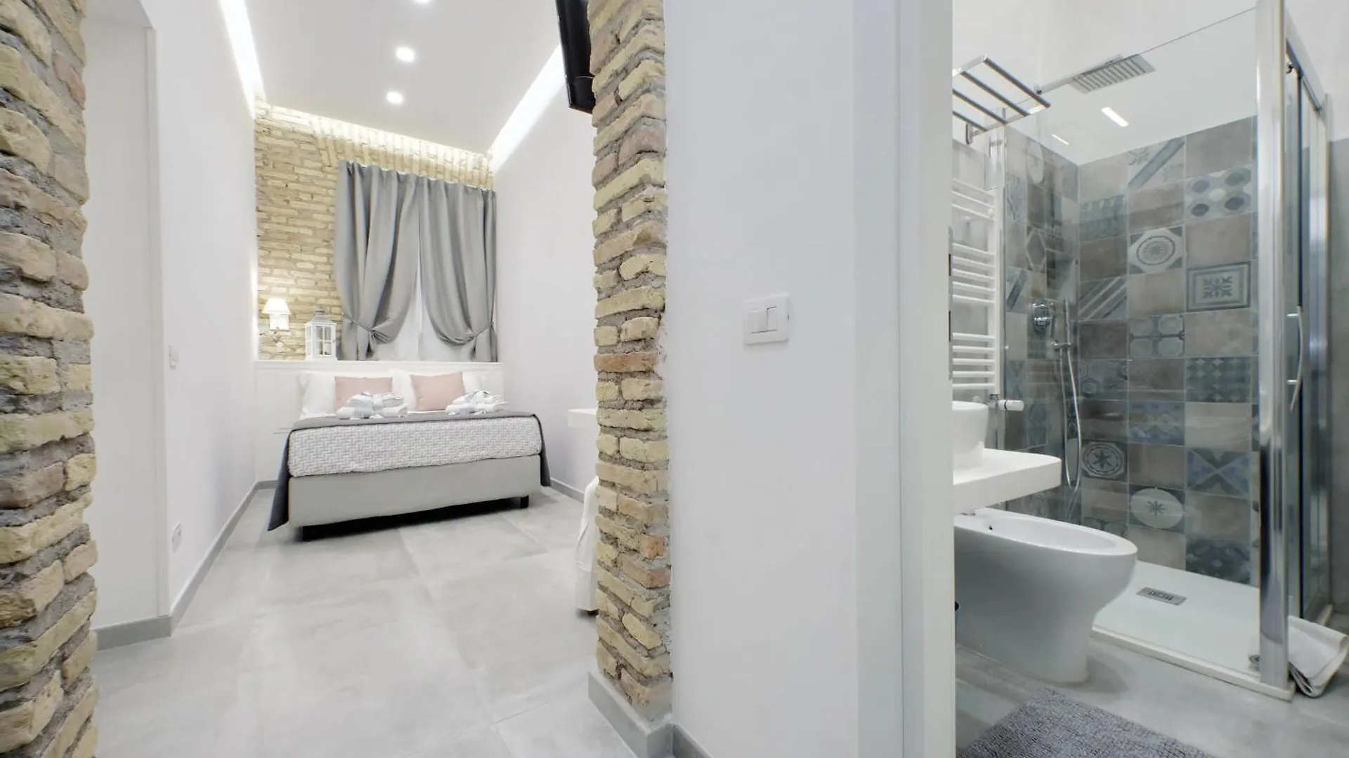 Roman Holiday Suites Italia