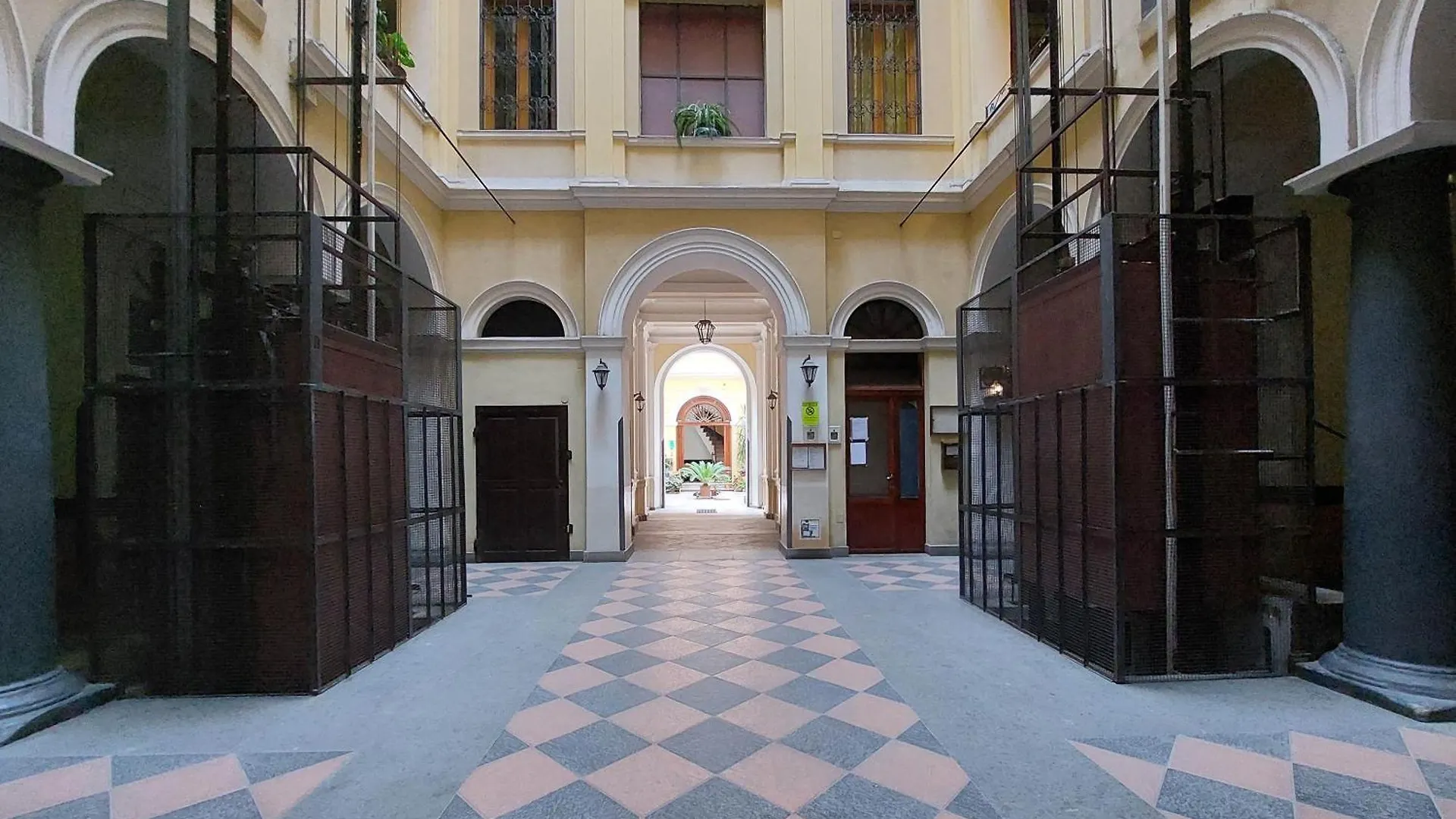 Roman Holiday Suites 0*, Roma Italia