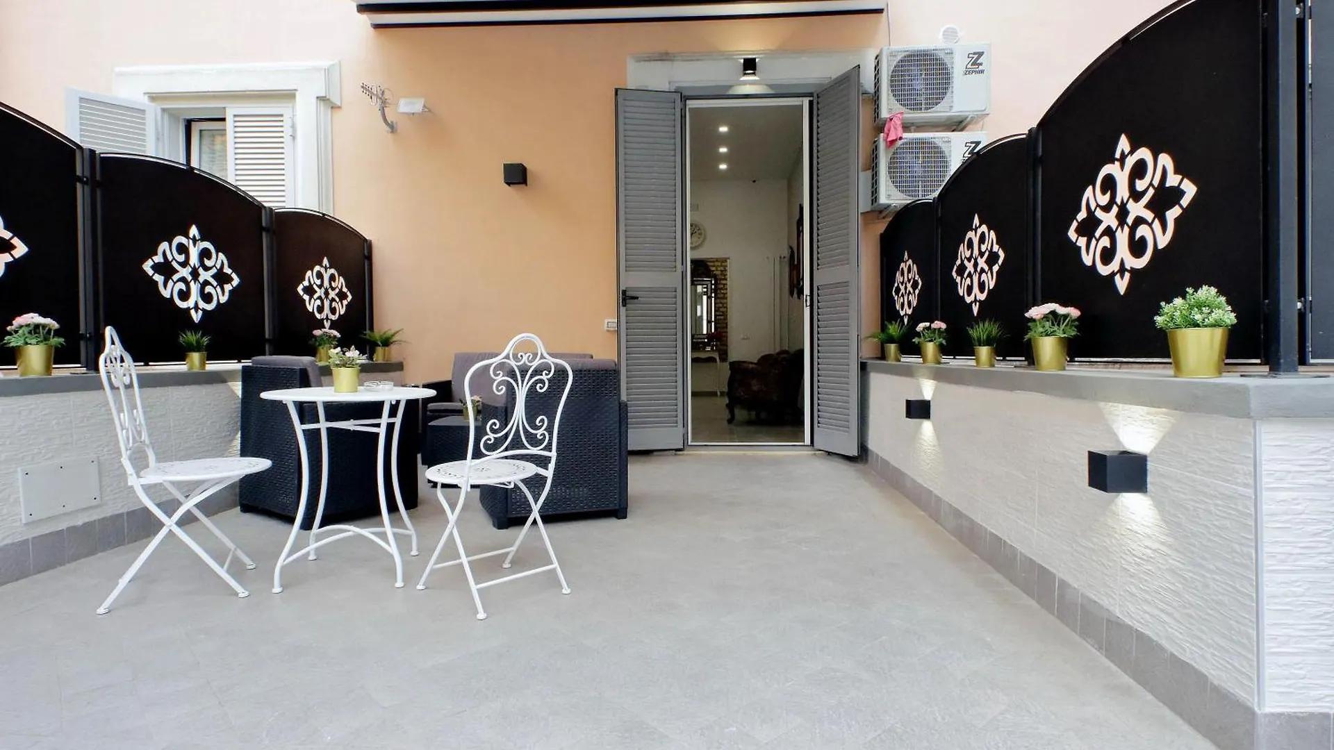 Roman Holiday Suites Affittacamere Roma