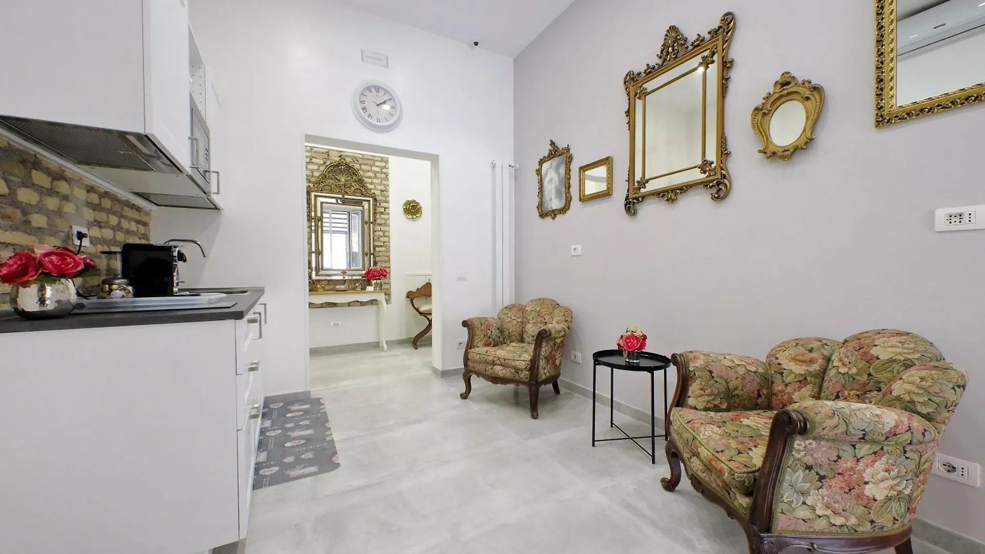 Affittacamere Roman Holiday Suites