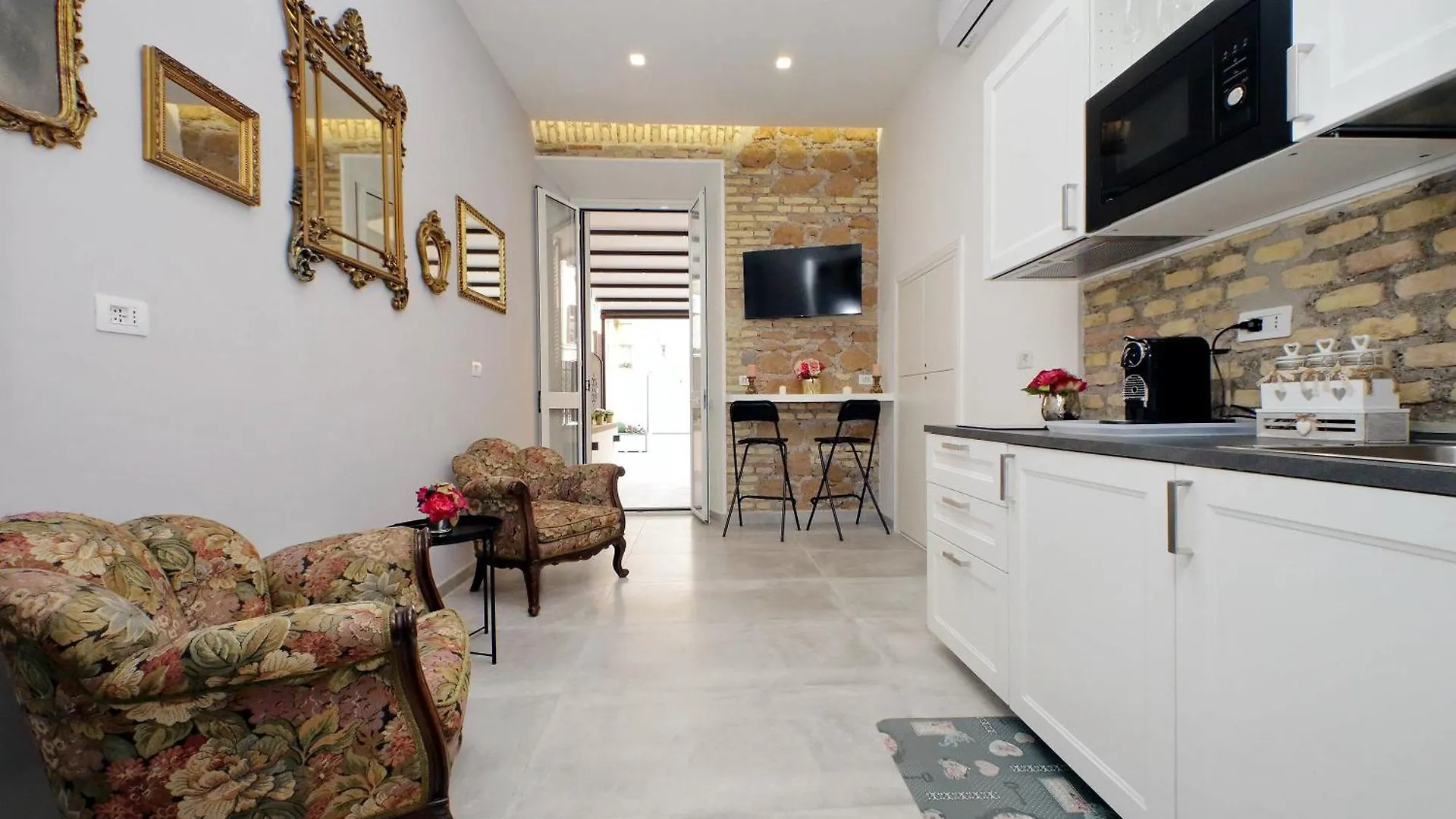 Roman Holiday Suites Italia