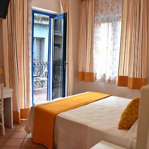 https://donna-carmela.sicilyhotelsitaly.net
